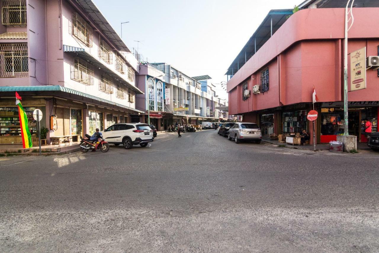 Lovina Inn - Nagoya Batam Kültér fotó